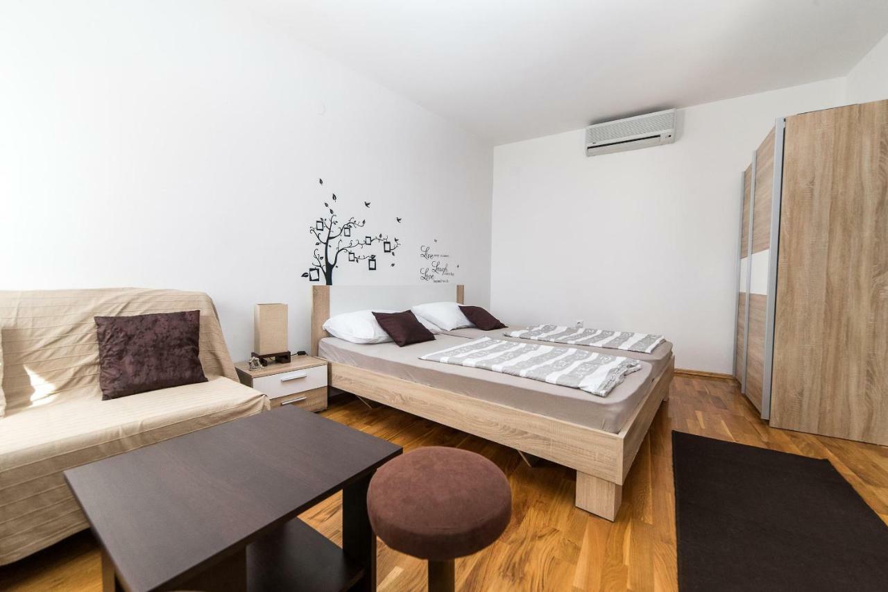 קריקווניצה Apartmani Kristina מראה חיצוני תמונה